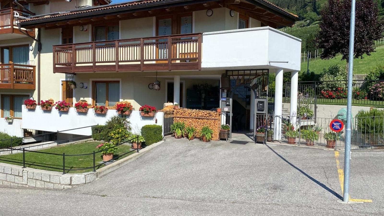 Mansarda Con Giardino Val Di Sole Trentino Daire Terzolas Dış mekan fotoğraf